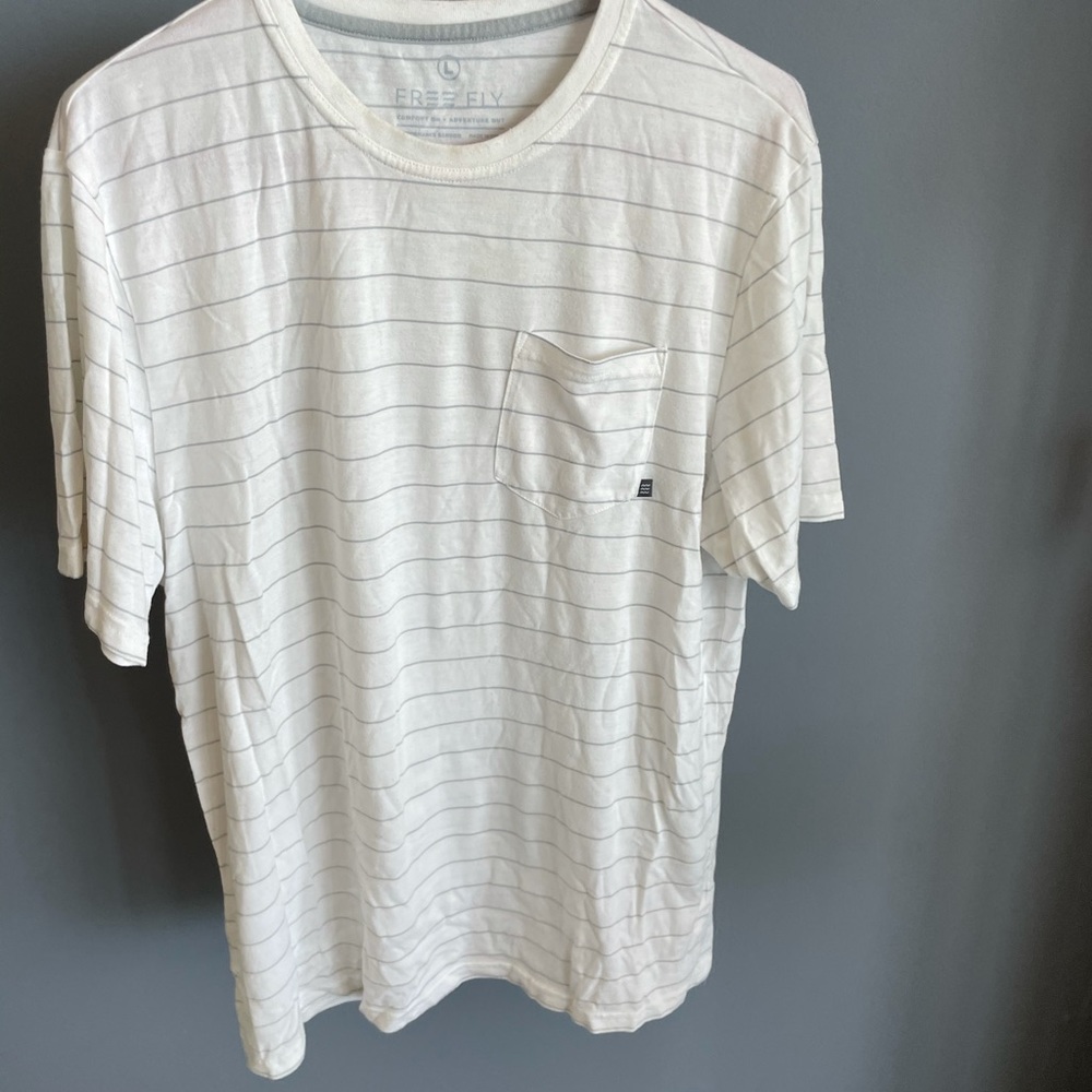 Men’s Free Fly T-shirt (size large)